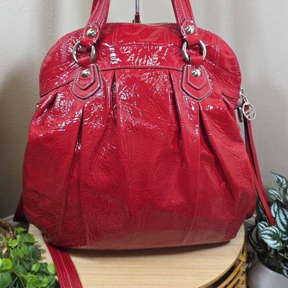 Coach RARE Limited Edition Poppy Patent with Flower Large Tote - Picture 6 of 16